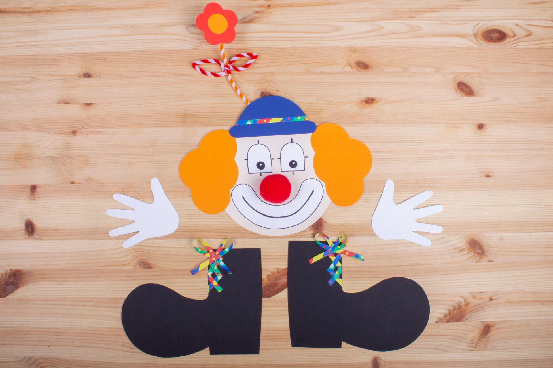 Krepppapier-Clown 8