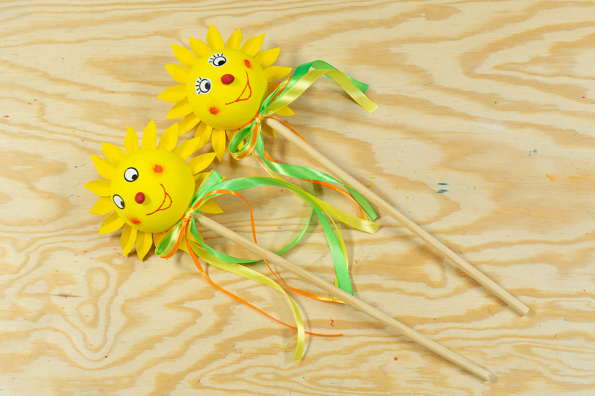Sonnenblumen aus Styroporkugeln Fertig!