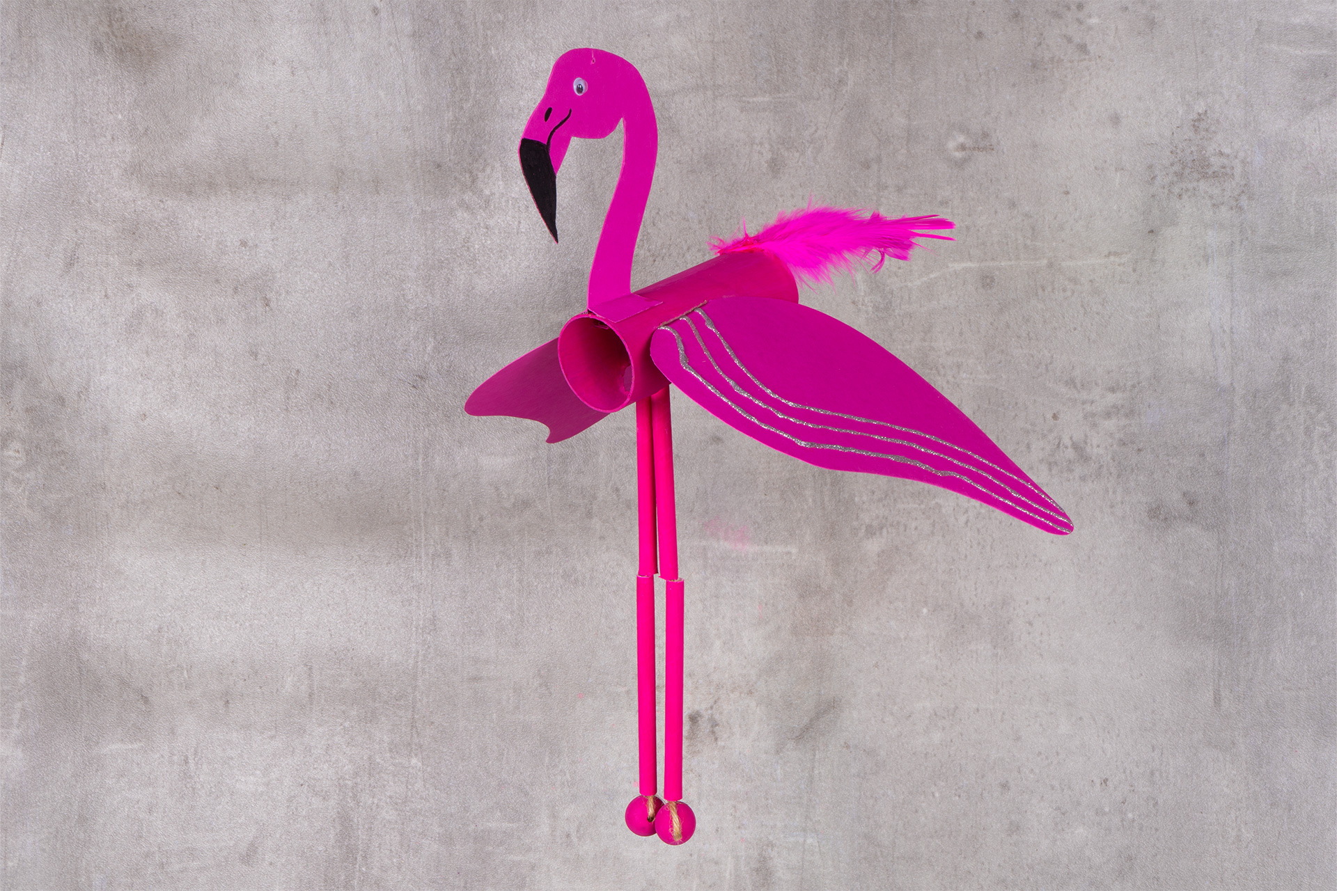 Papprollen Zieh-Flamingo Fertig!